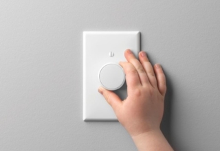 Philips and Lutron Unveils Aurora Smart Bulb Dimmer