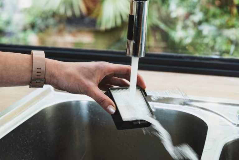 Lupe Cordless Vacuum Cleaner Promises BestinClass Suction & Battery