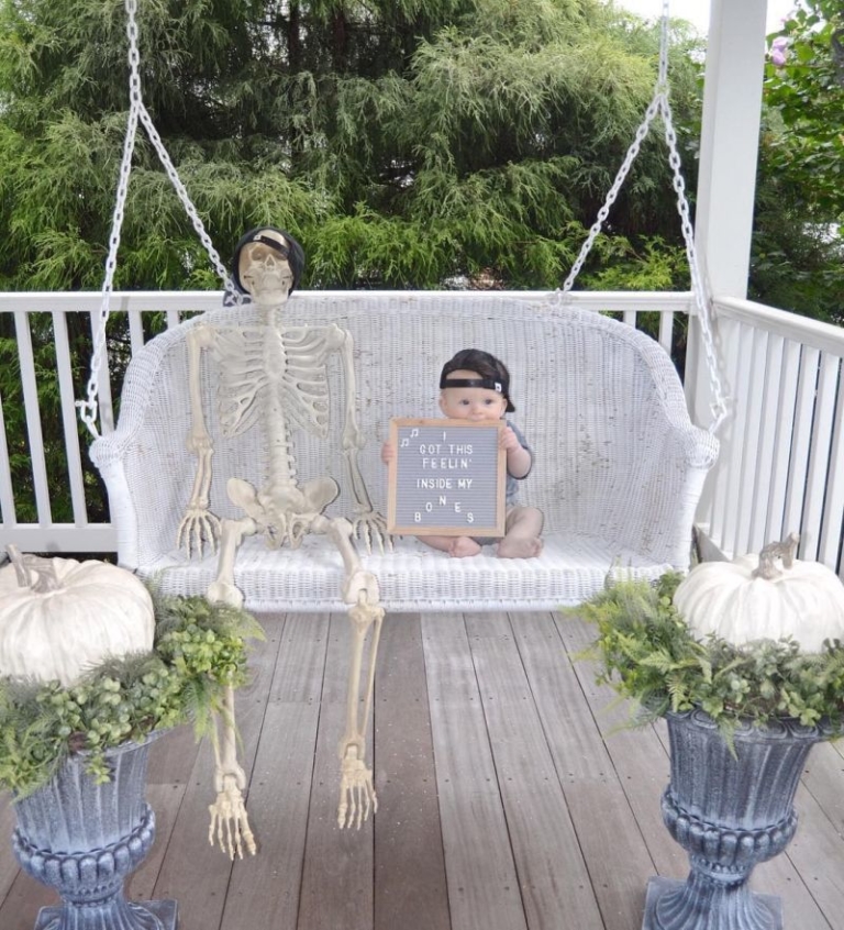 60+ Skeleton Halloween Decoration Ideas for Outdoors