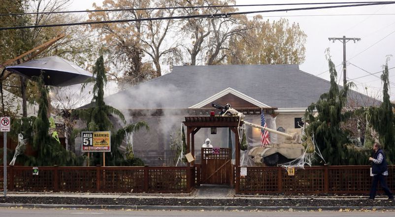 Man Builds Area 51 Halloween Display at His Home in Salt Lake City, Utah