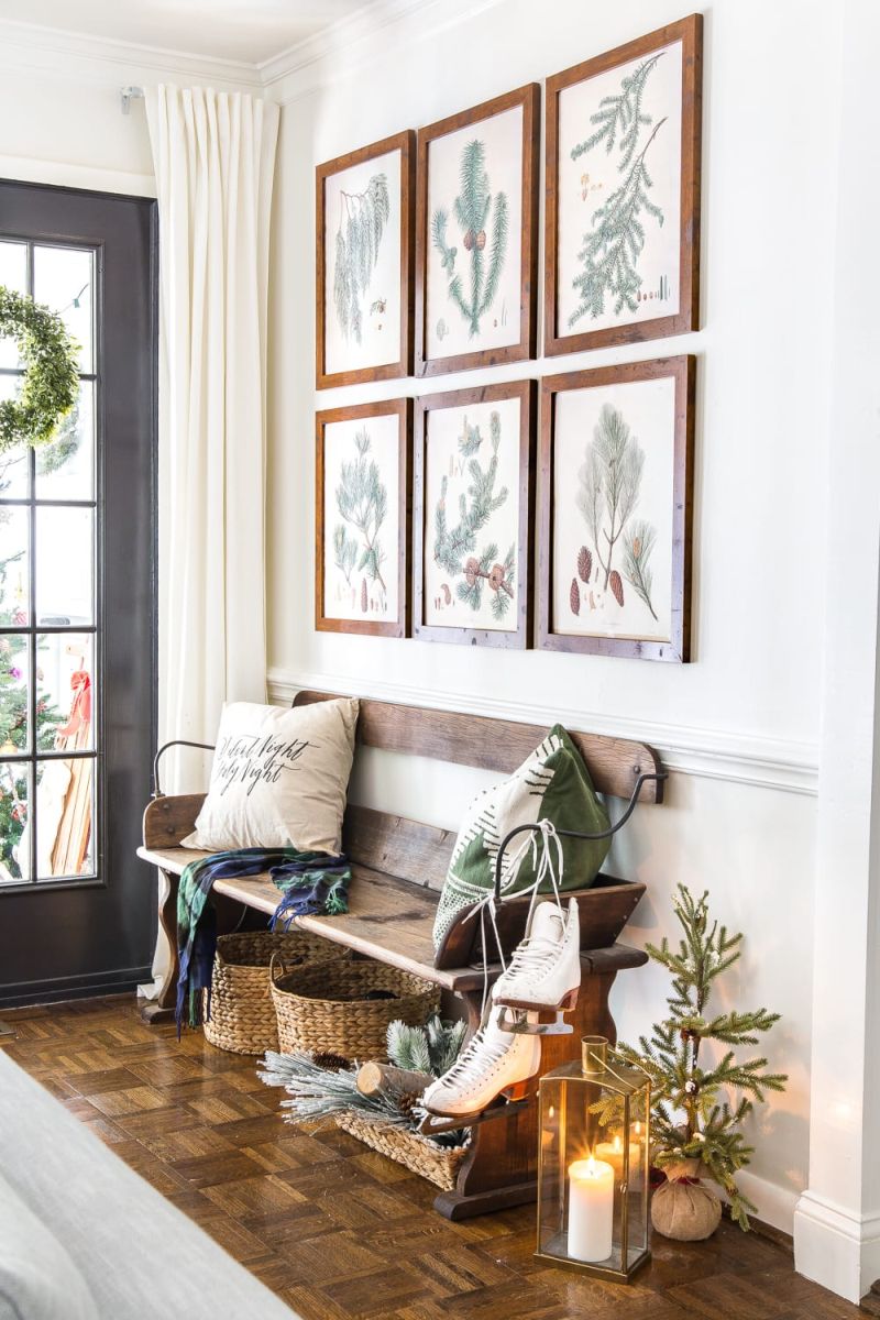35+ Christmas Entryway Decoration Ideas for 2023