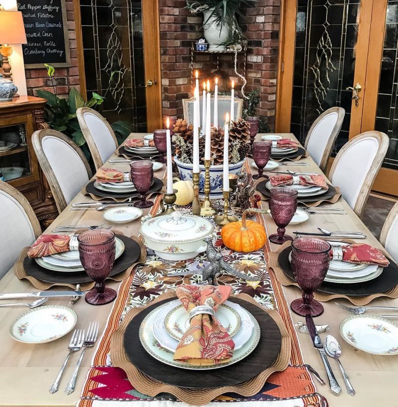 35+ Thanksgiving Table Decoration Ideas to Try in 2020