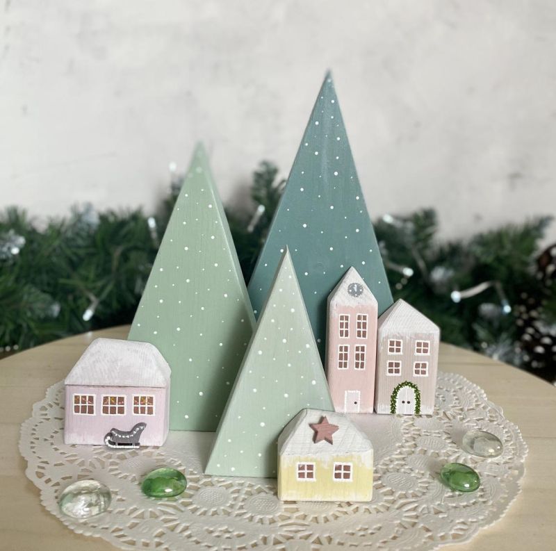 Hand painted wooden tabletop Christmas tree