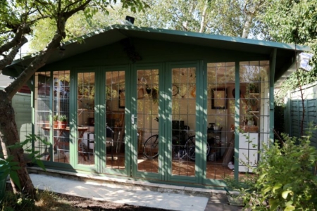 7 Benefits to Build a Summerhouse in Your Garden