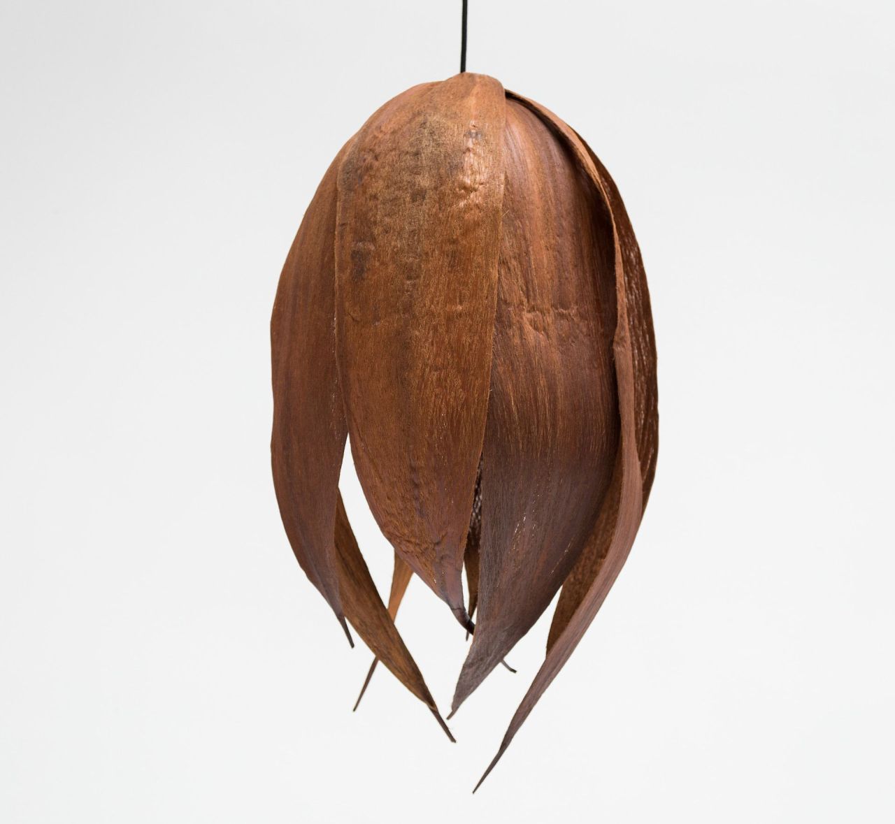 Couro Lamps are Made From Palm Leaves that Look Like Real Leather