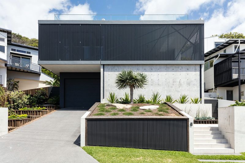 Barra Cres House in Australia Features a Moving Façade to Control Sunlight 