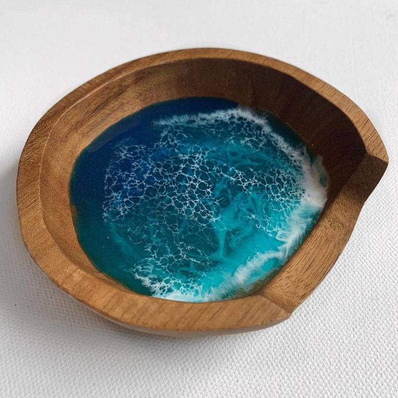 Roni Langley’s Resin Artworks are Inspired by NC Beaches 