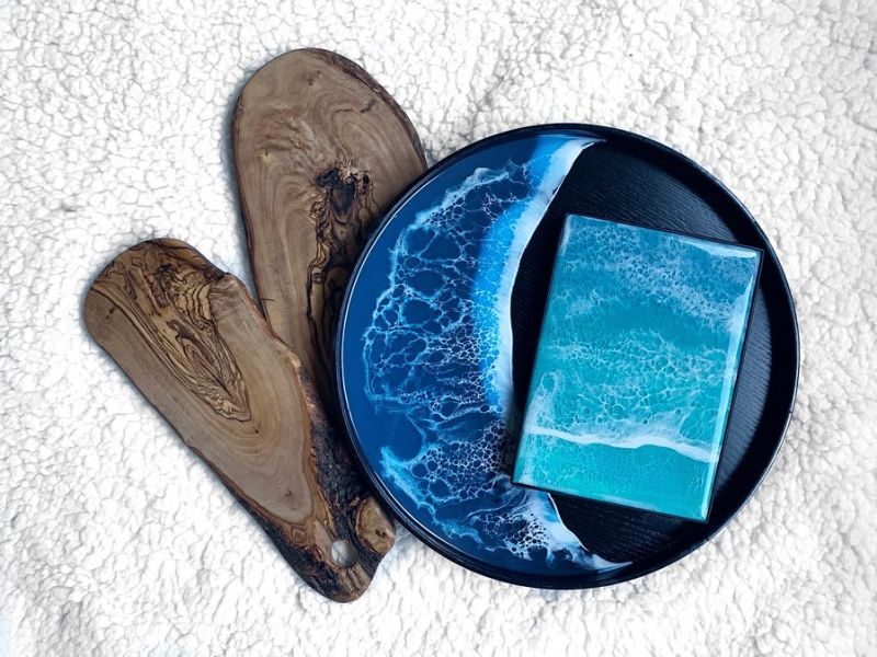 Roni Langley’s Resin Artworks are Inspired by NC Beaches 