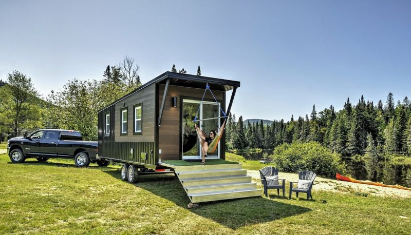 Experience Outdoors Up-Close with Mobile Houses by Free Chalets 