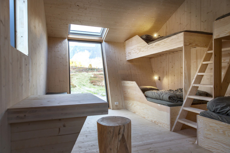 Snøhetta-Designed Tungestølen Wooden Cabins Opens for Tourists