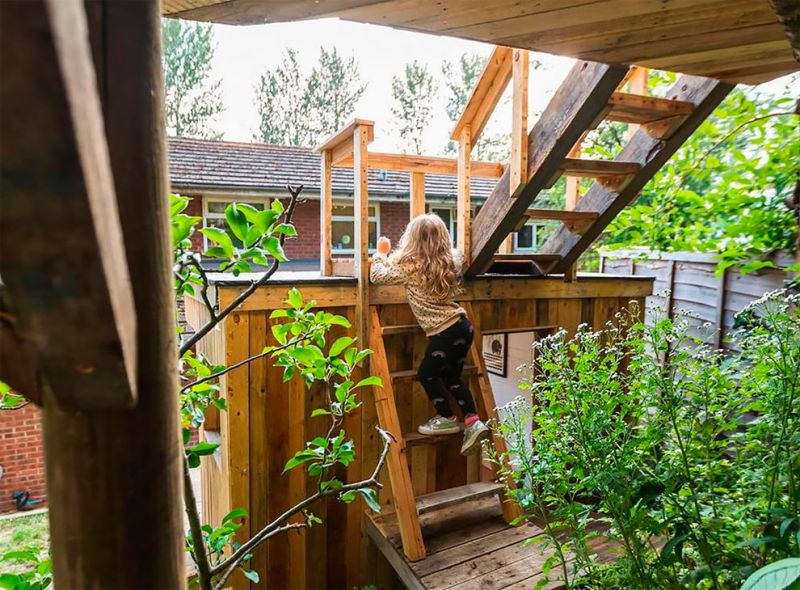 Watford Dad Builds Amazing Garden Treehouse For His Daughters