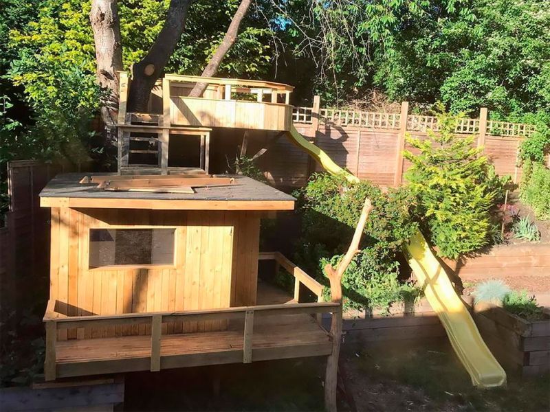 Watford Dad Builds Amazing Garden Treehouse For His Daughters