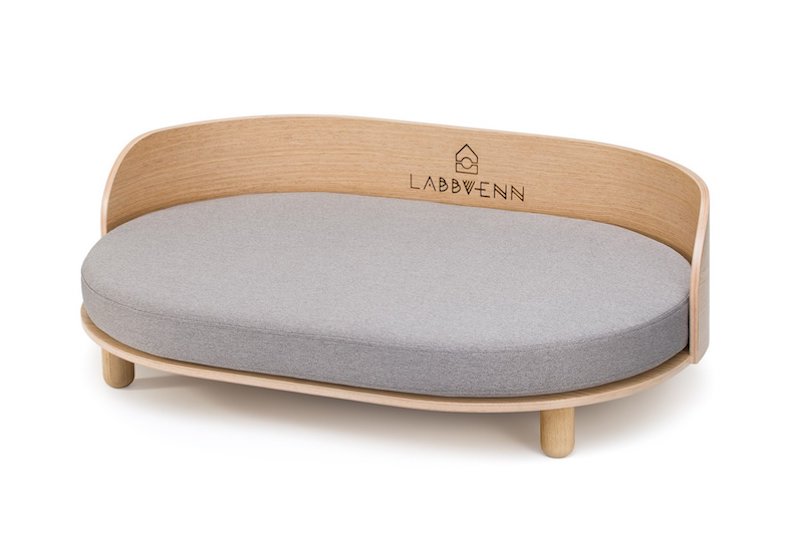 loue-dog-bed_by_Labbvenn