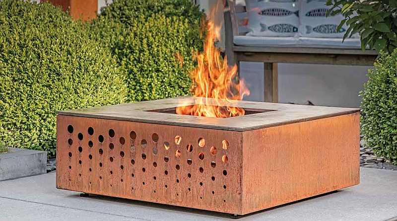 Attika QU Outdoor Fireplace