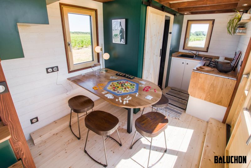 Baluchon Builds Kiwi Tiny House as Vacation Rental 