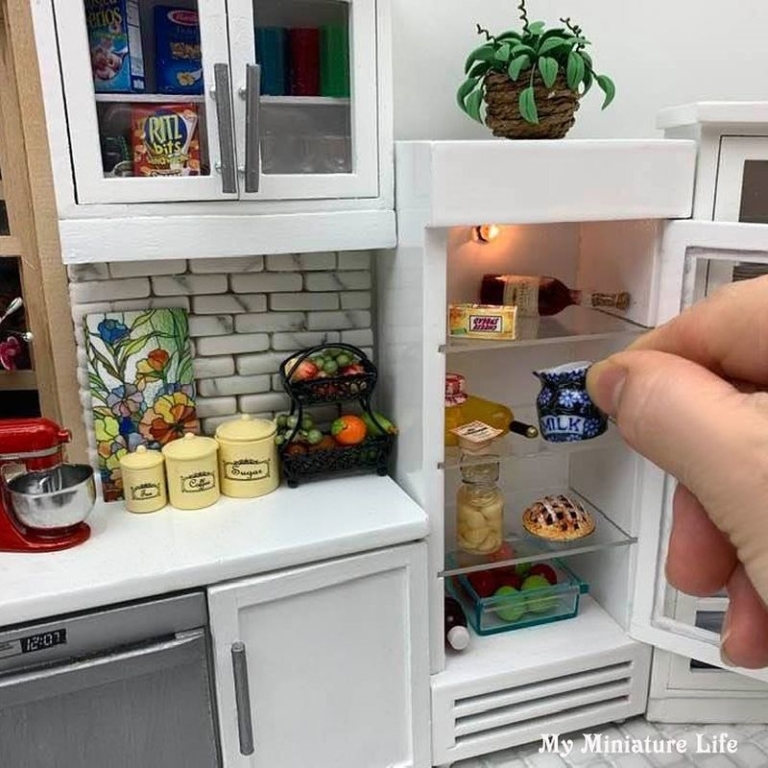 Inspire Yourself with These UltraRealistic Dollhouse Miniatures