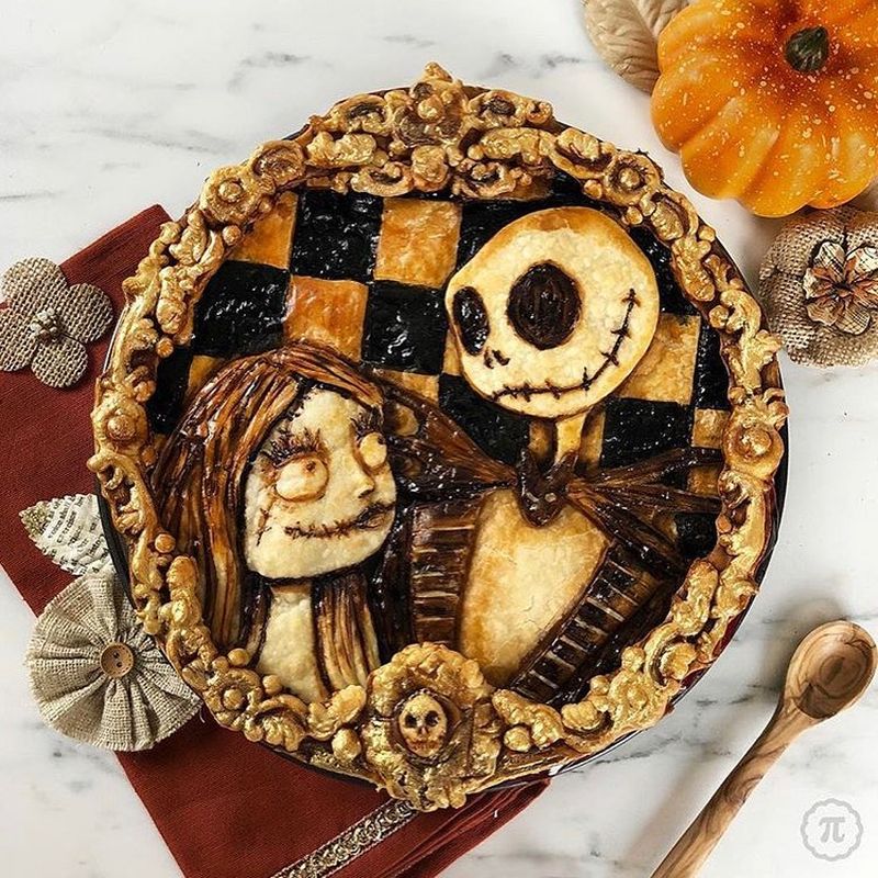 Jack and Sally from 'The Nightmare Before Christmas' halloween pie 