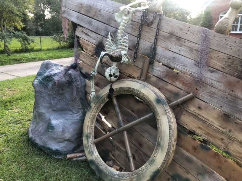 Pirate Shipwreck decor : r/halloween