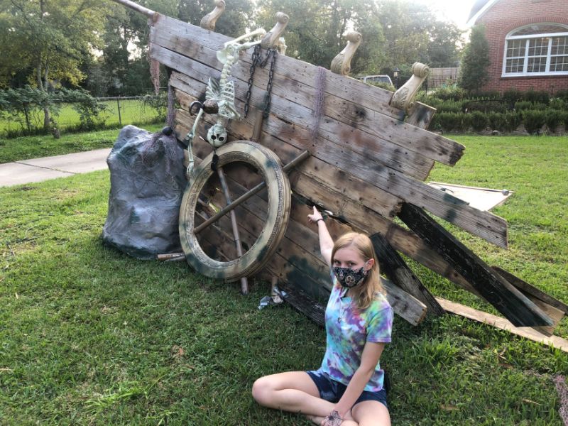 Father & Daughter Duo Builds Elaborate Shipwreck Halloween Display 