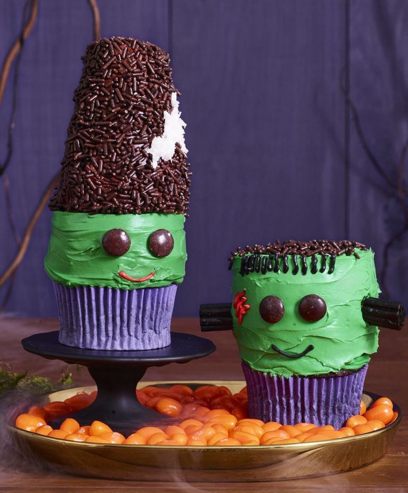 monster Halloween cupcake