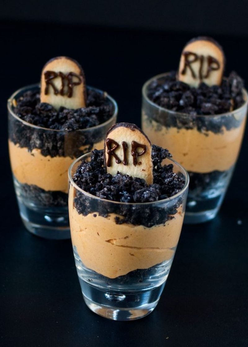 Halloween Pudding Cups graveyard 