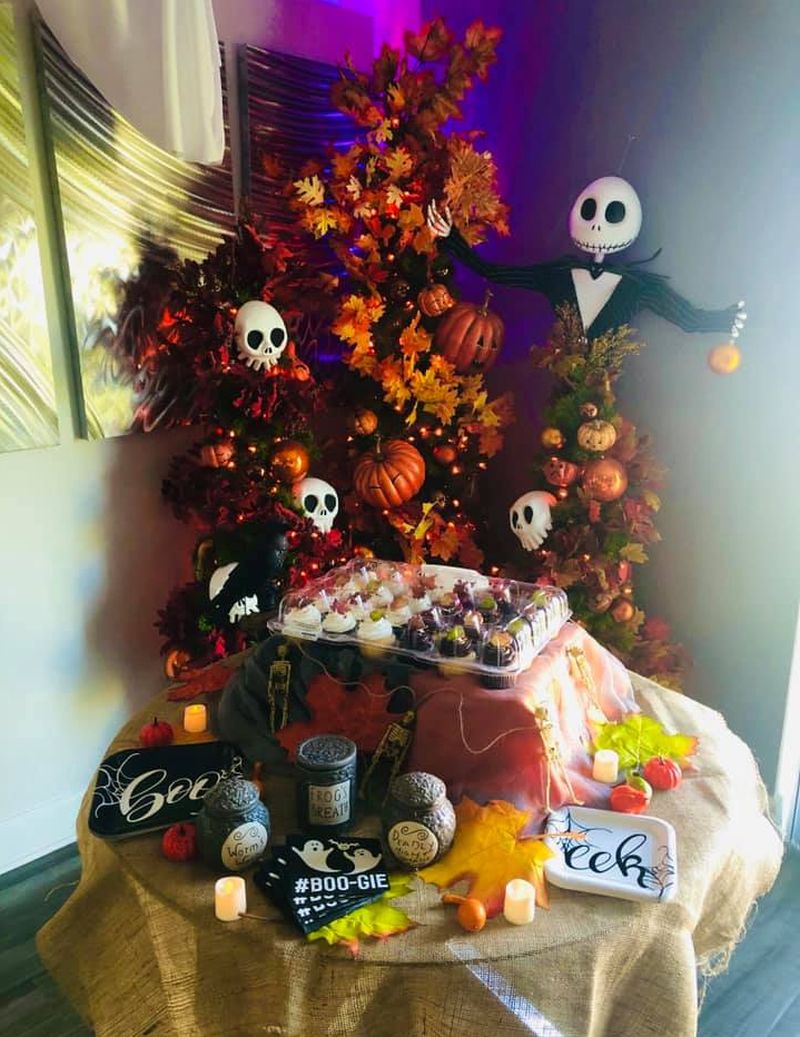 Jack Skellington is hosting a feast in Alfredo's living room