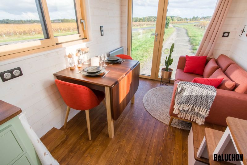 Baluchon Builds Tiny house Ala Köl for Nina and Guillaume