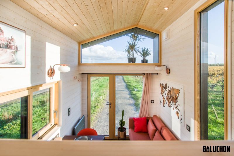 Baluchon Builds Tiny house Ala Köl for Nina and Guillaume