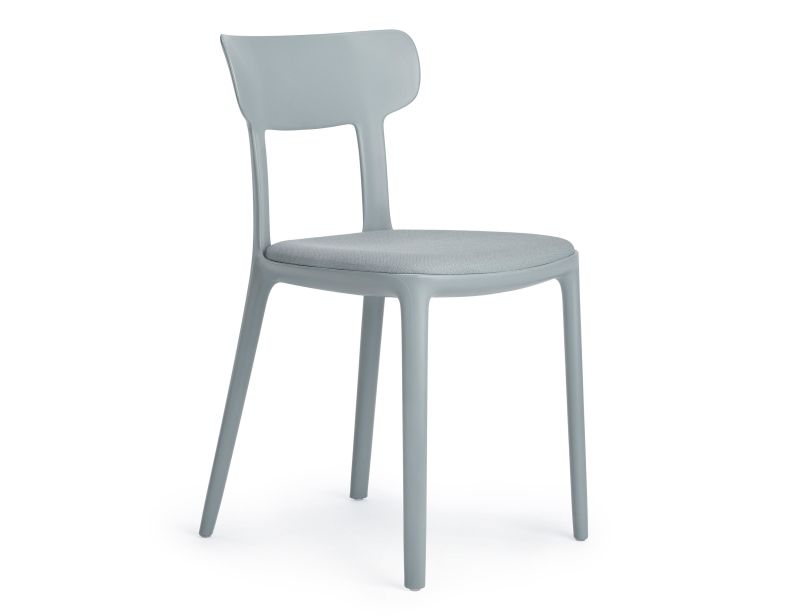 Canva Chair by Claus Breinholt is made of Recycled Plastic 