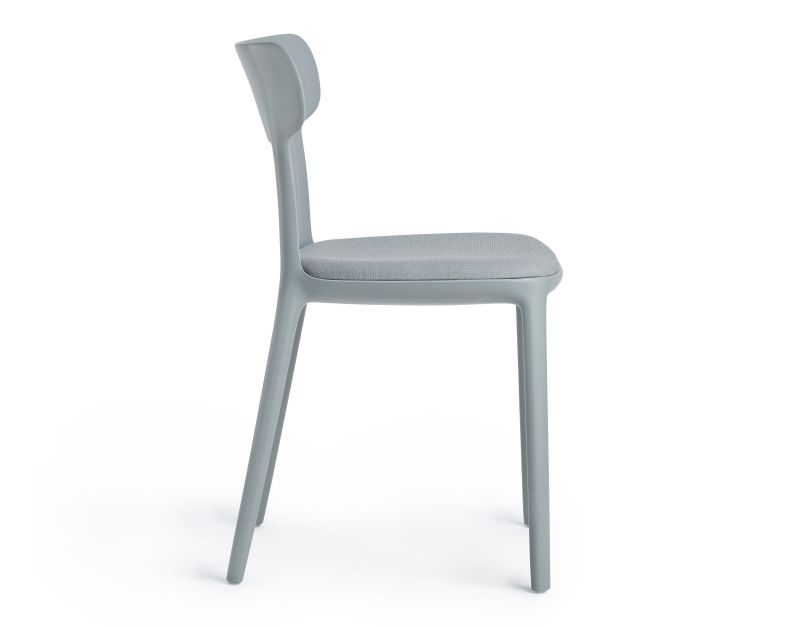 Canva Chair by Claus Breinholt is made of Recycled Plastic 