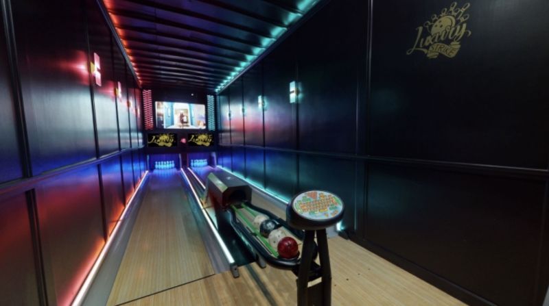 Man Comes Up with World’s First-Ever Mobile Bowling Alley 