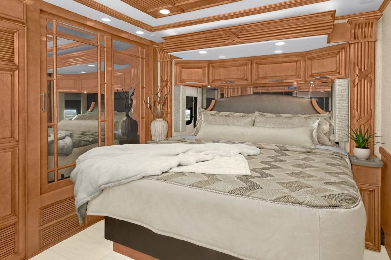 Newmar’s 2021 Supreme Aire Motorhome is Designed for Luxury Living on Road 