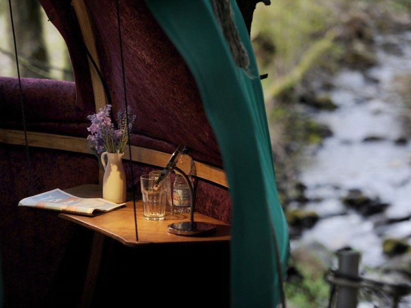 This Hanging Treehouse Pod in Wales, UK is Perfect to Disconnect from Mobile Phone 