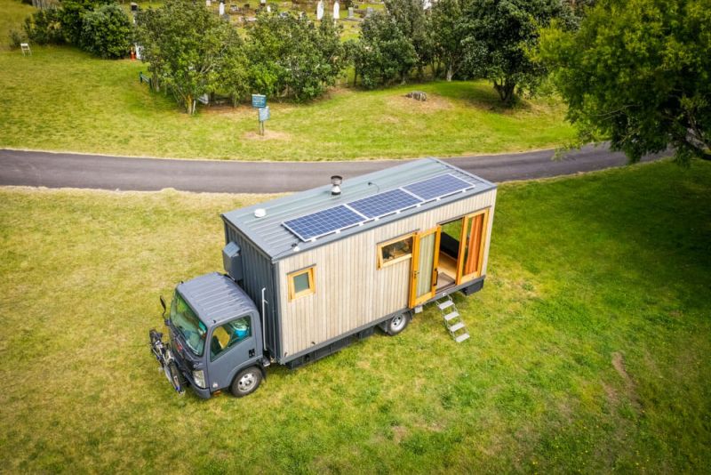 Woman Custom Builds Off-Grid Tiny House Truck to Explore New Zealand 