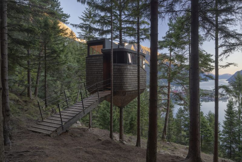 Woodnest Treehouse Built by Helen & Hard is Available for Rent