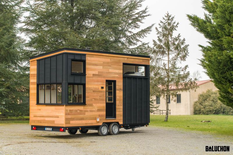 Baluchon Builds Tiny House Road Runner for Elodie and Thomas