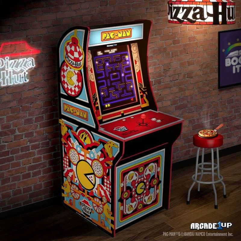 Pizza Hut Launches Limited Edition Box with QR Code to Play PAC-MAN in AR 