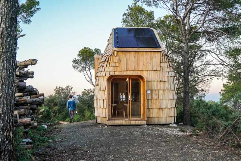 The Niu Haus by IAAC Students is a Self-Sufficient, Ecological Tiny House