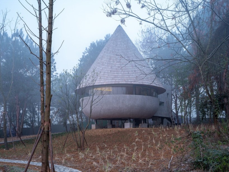 ZJJZ Atelier's The Mushroom guest house changes color with time and humidity