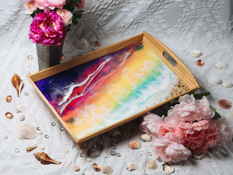 Maria Risen Creates Wood Serving Boards with Amazing Resin Seascapes 