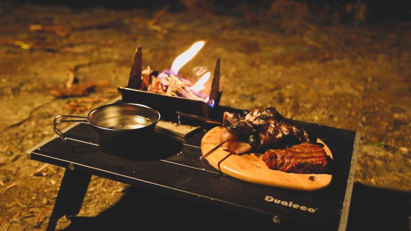 Japanese Startup Comes up with Portable Fire Pit that Fits in Pocket