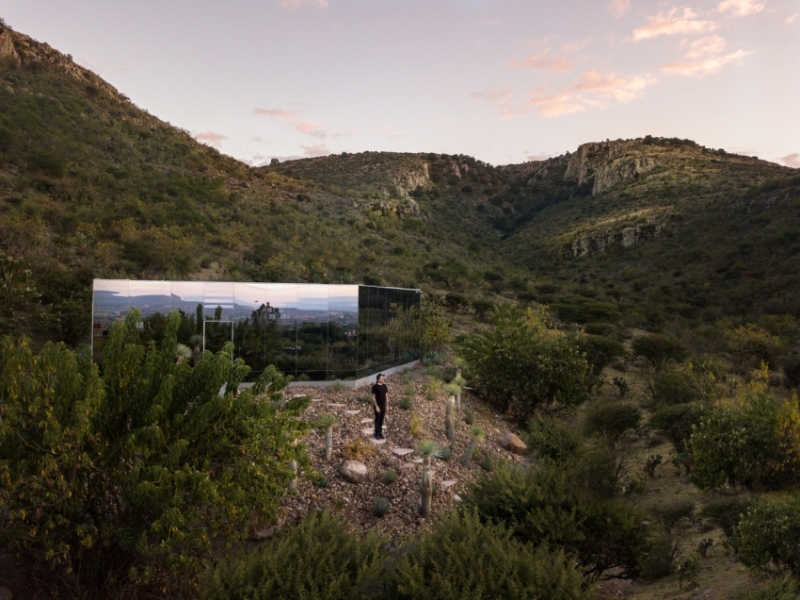 Casa Etérea Off-Grid Glass House Blends Into the Slopes of an Extinct Volcano