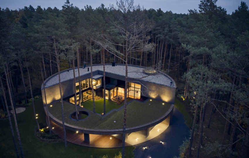 20 Awesome Forest Homes from Around the World