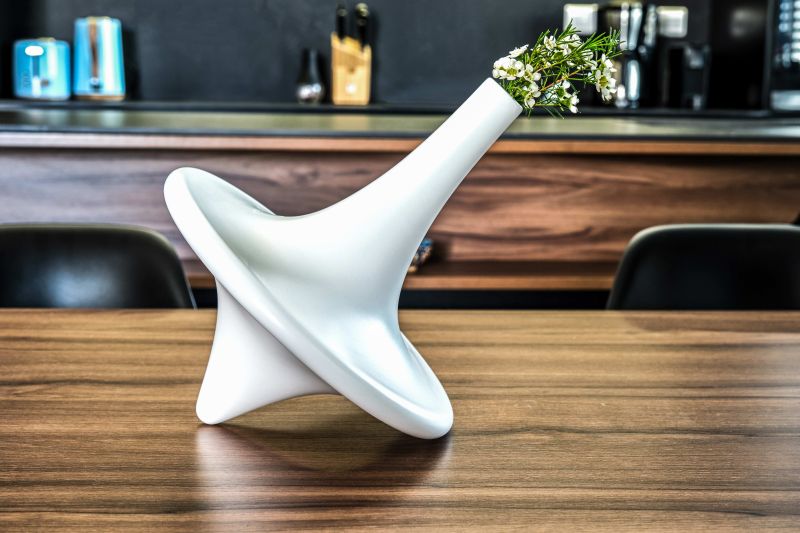 Mousarris Studio Svoura Flower Vase that Looks Like Spinning Top Toy