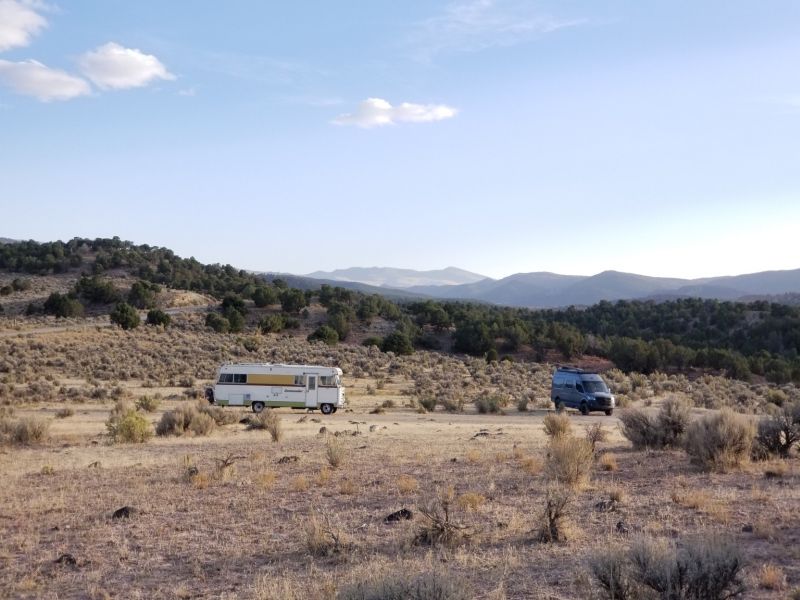 Woman Revamps 70s Motorhome While Keeping its Vintage Vibe