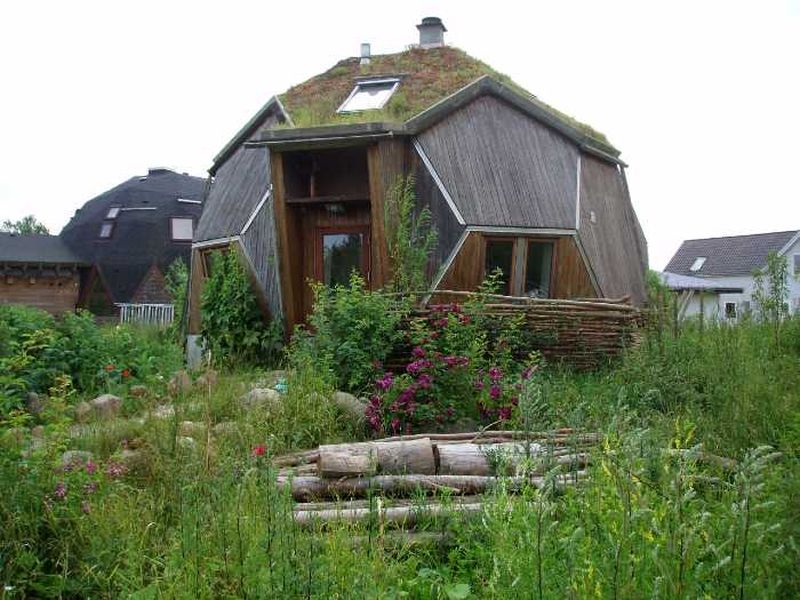 Prefab Dome Home in Kvivik, Denmark Looks Like a Hobbit Cottage