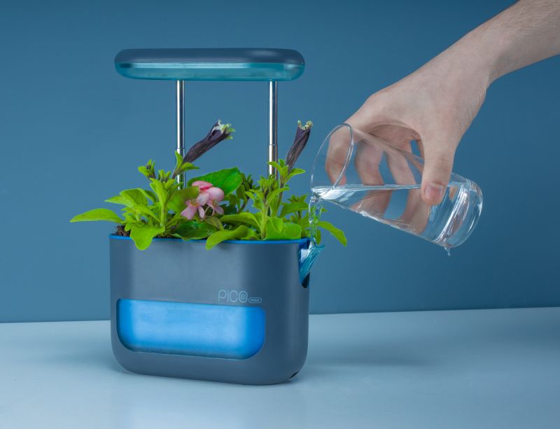 Altifarm Launches PicoMax Self-Watering Indoor Planter with Grow Lights