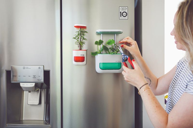 Altifarm Launches PicoMax Self-Watering Indoor Planter with Grow Lights