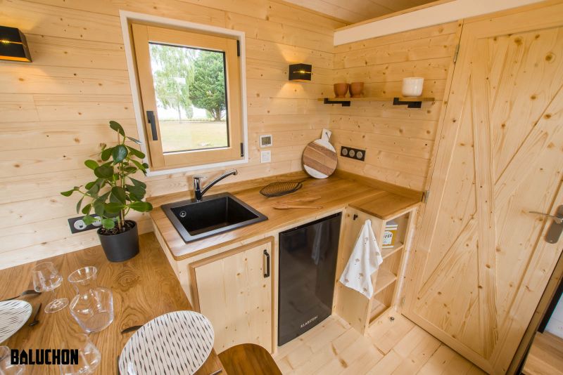 Baluchon Builds Tiny House Salamander for Natural Park of Combe Rossignol