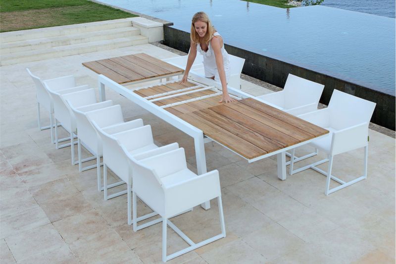 MAMAGREEN BAIA Dining Table Extends to Accommodate 12 People